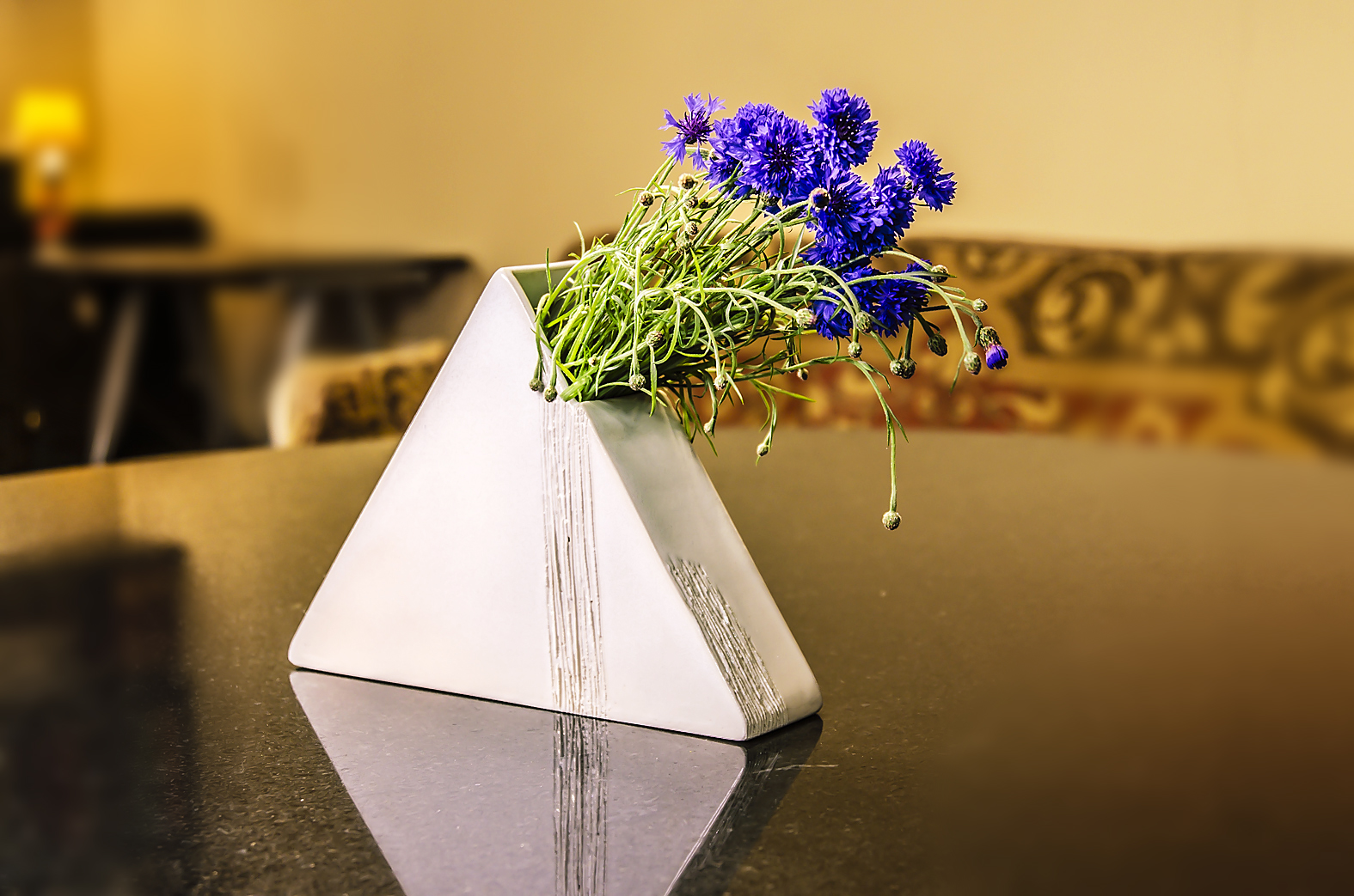 VASO-GRAFFI-fiori sinistra-LeArtLab